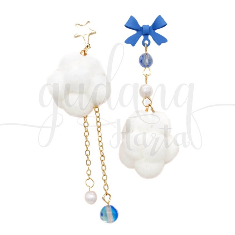 Anting Stud Fluffy Cloud Earrings Motif Awan Putih GH 203774