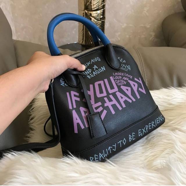balenciaga alma bag