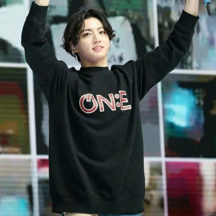Koleksi Terbaru Korean Sweater Pria Wanita One / Switer Cewek Cowok Terbaru Bts Me