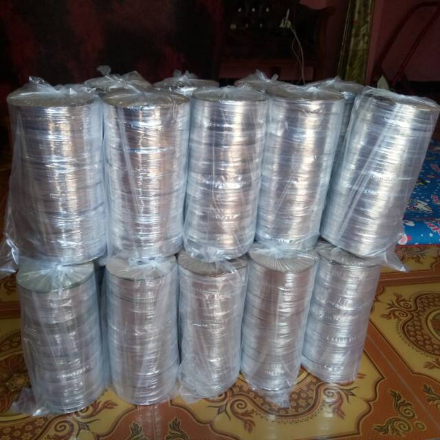 Tali Perak Pengusir burung sawah