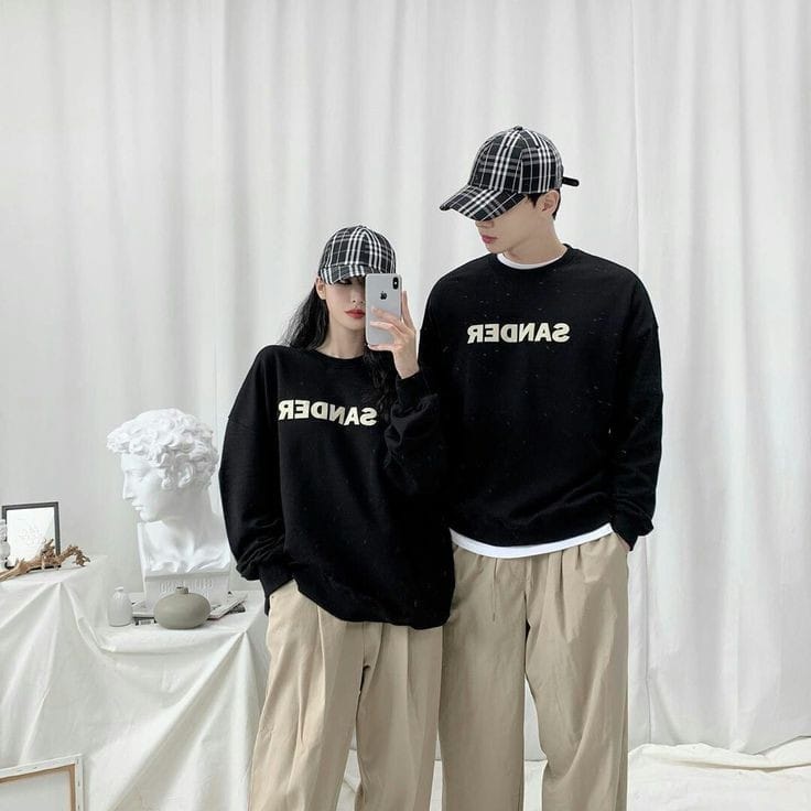 MYSTIQUE.ID-SWEATER COUPLE SANDER LUCU DAN AESTHETIC