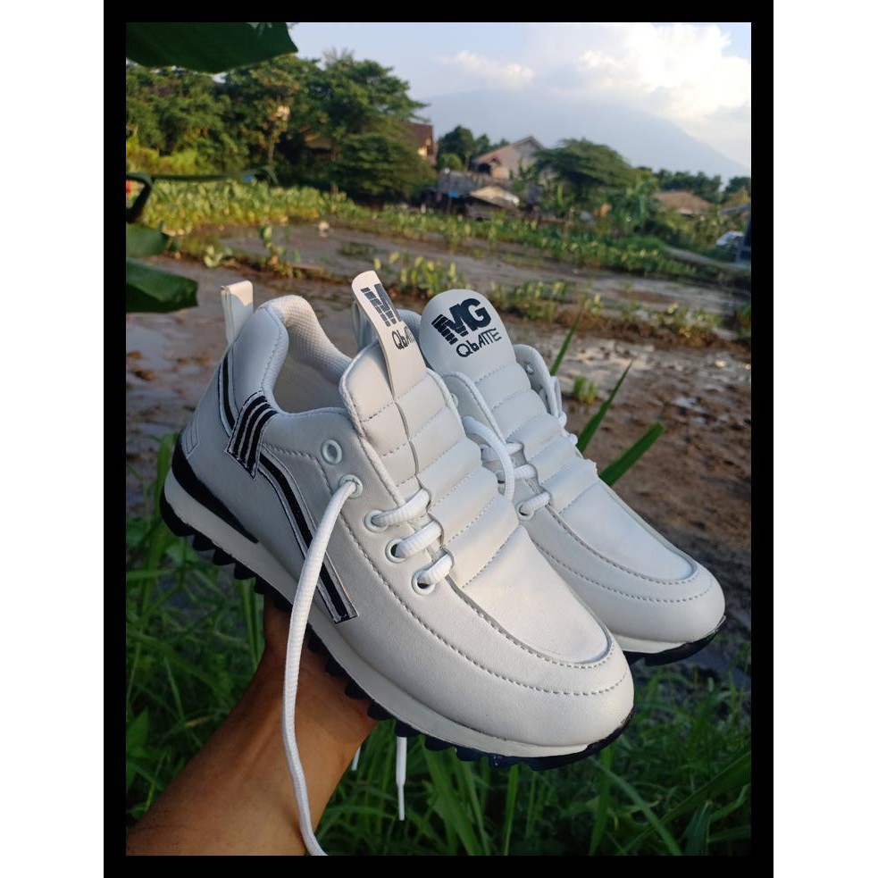 Bergaransi Sepatu Boot (Mg Putih) - Putih, 37 Ekslusif