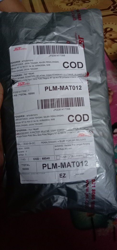 Kemeja Pria Lengan Panjang Motif Kupu Abu Abu.