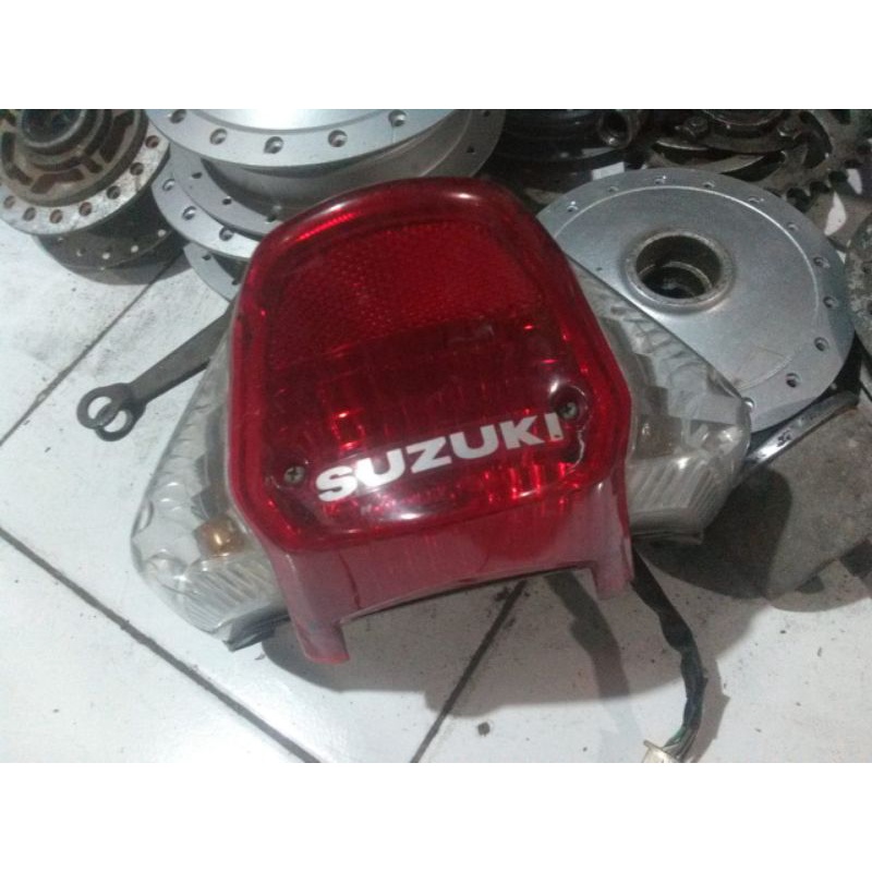 stoplamp lampu belakang Suzuki smash lama
