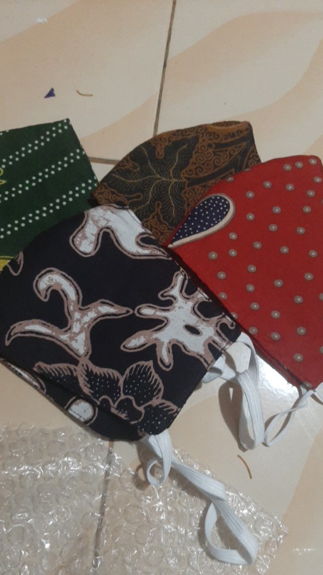 Masker Kain Batik Murah Berkualitas 1 Dan 3 Lapis Layer / Ply Ready