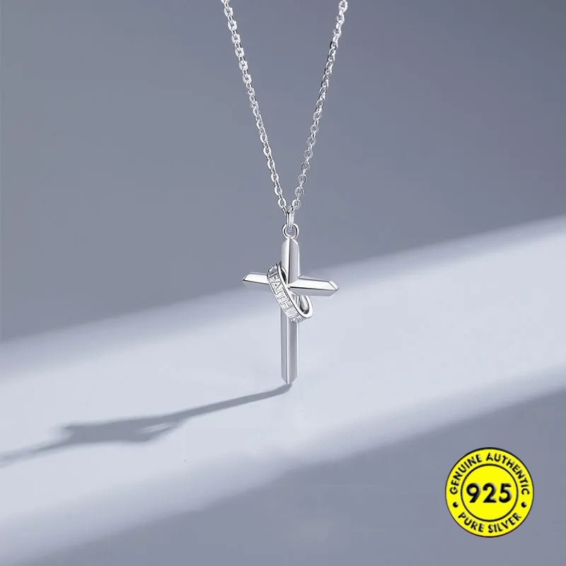 Kalung Dengan Liontin Bahan S925 Silver Untuk Pasangan