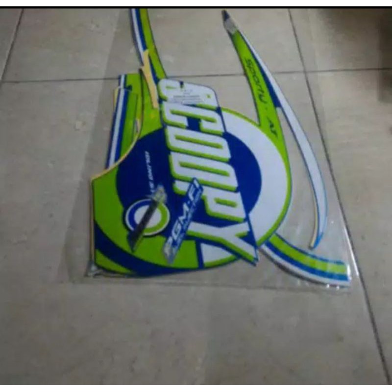 Striping Scoopy Sporty 2015 Biru