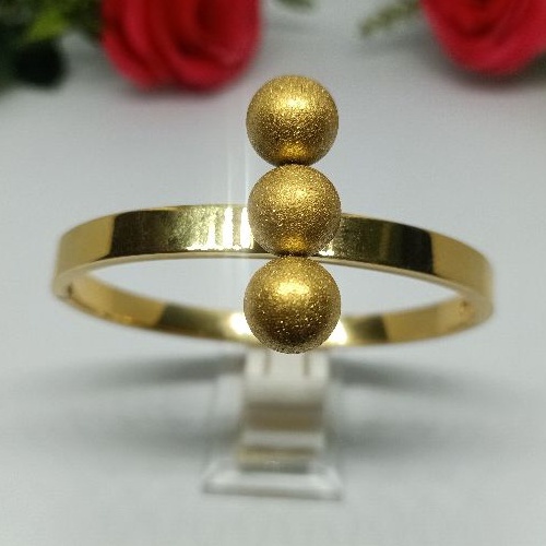 Gelang Bulat Tiga Titanium