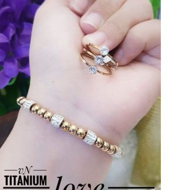 TiTanium Set perhiasan wanita AE1