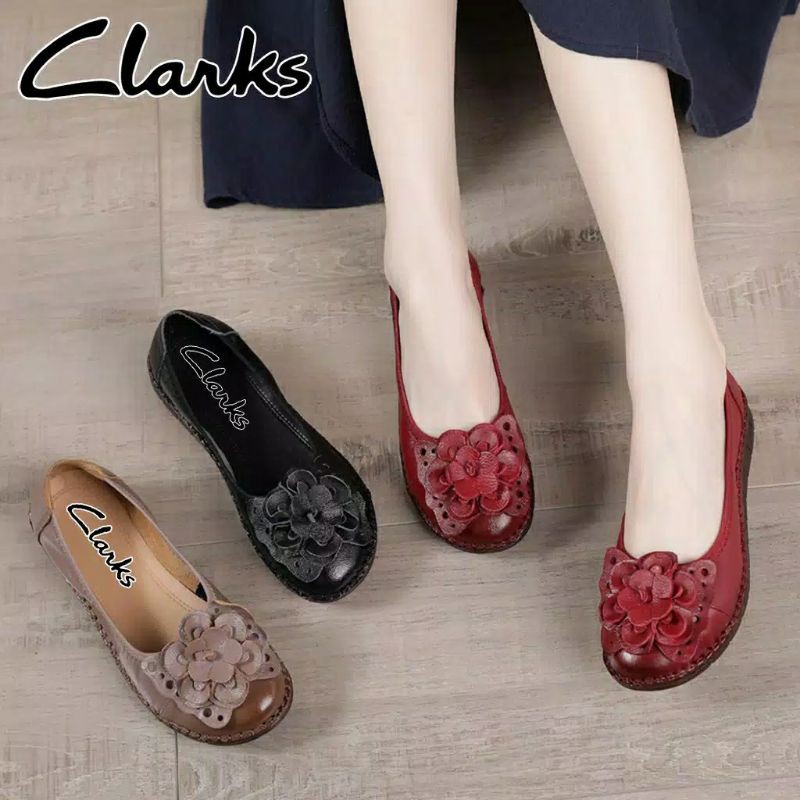 valse Formen materiale Jual Clarks / Sepatu CLARKS BUNGA Buterfly /Sepatu wanita Clarks kulit asli  /Clarks bunga | Shopee Indonesia