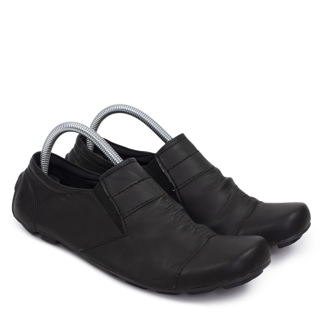 MS SHOP - TERBARU - Sepatu Slop Pria Kickers Wrinkle Mocasin Hitam Slipon Kasual Formal Selop Trendy