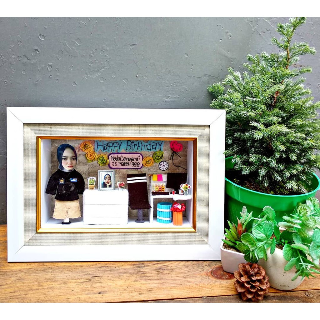 

Kado dan hadiah ulang tahun