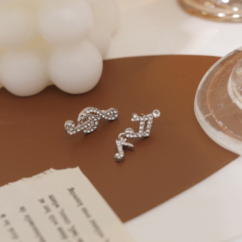 Sterling silver jarum Korea Catatan baru desain kecil niche temperamen anting-anting anting-anting K