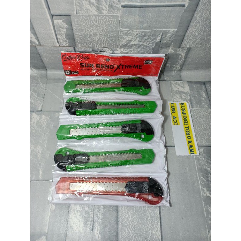 

Cutter Karter Pisau Ukuran Medium Tajam