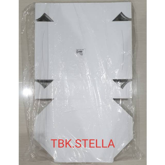

KOTAK PUTIH POLOS 20 X 20 (1 PACK 100 LBR)
