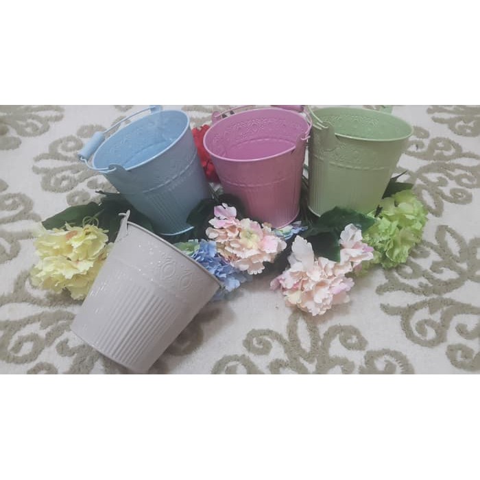 VAS BUNGA POT BUNGA EMBER SHABBY CHIC