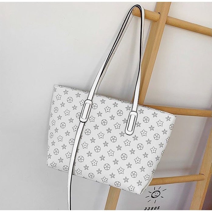 BESTSELLER TAS GDGD FLOWER M0N0GRAM TAS TOTE UKURAN BESAR PENUTUP RESTLETING IMPORT MURAH Tas Tote C