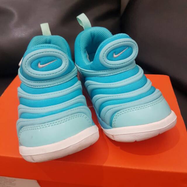 NIKE Dynamo Free kids / sepatu kets nike anak preloved