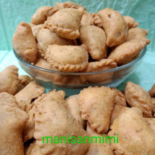 

pastel mini isi abon pedas manis 250gr