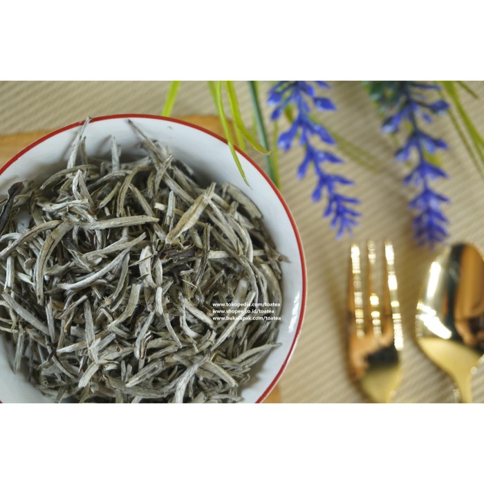 

teh-daun- white tea silver needle-teh putih 50g -daun-teh.
