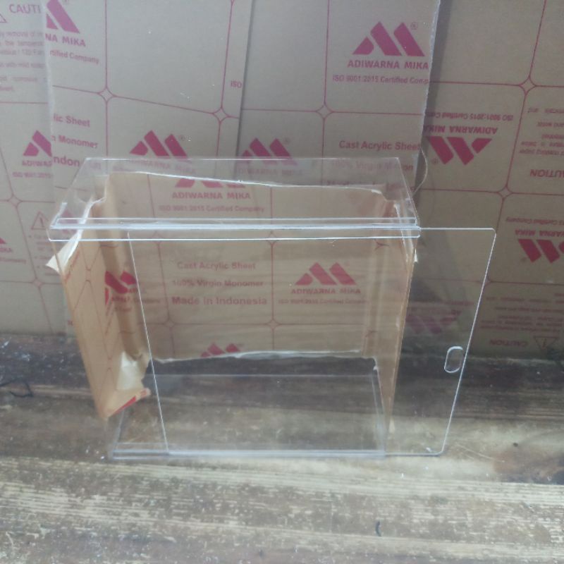 Box acrylic sliding
