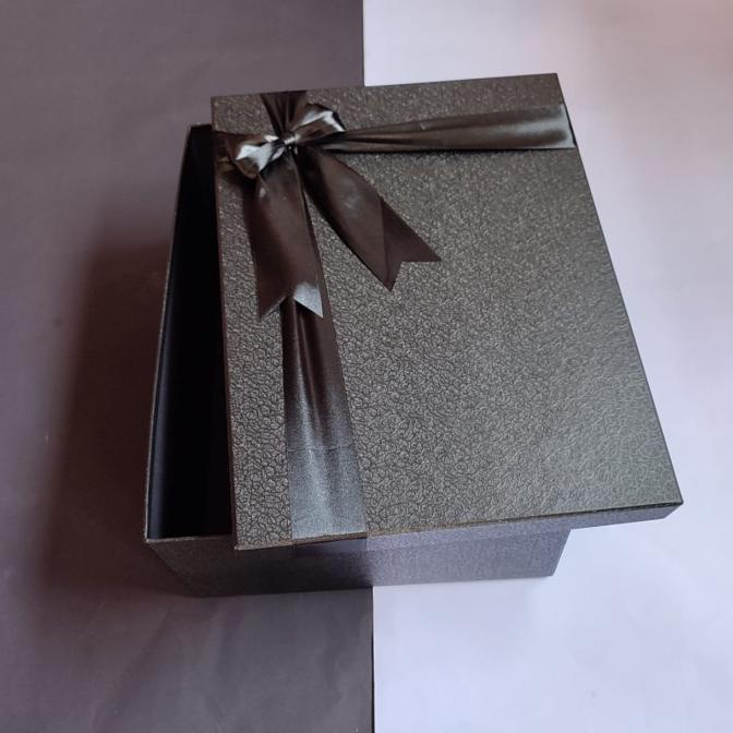 

Premium Product!!! Kotak Kado/Gift Box Uk 40X30X15 - Paling Diminati