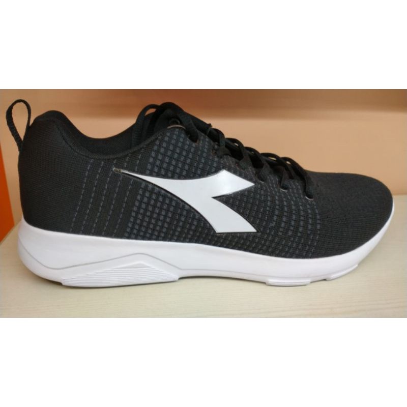 SEPATU DIADORA X RUN LIGHT 5 BLACK FOR MEN ORIGINAL