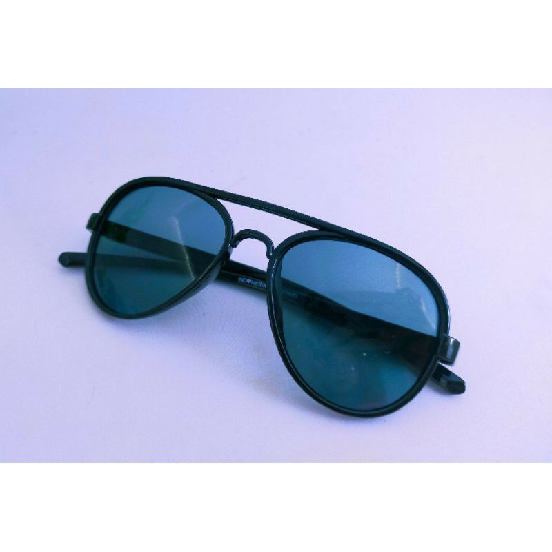 KACAMATA ANAK COWOK / Cewek model raybeen-Hitam trans