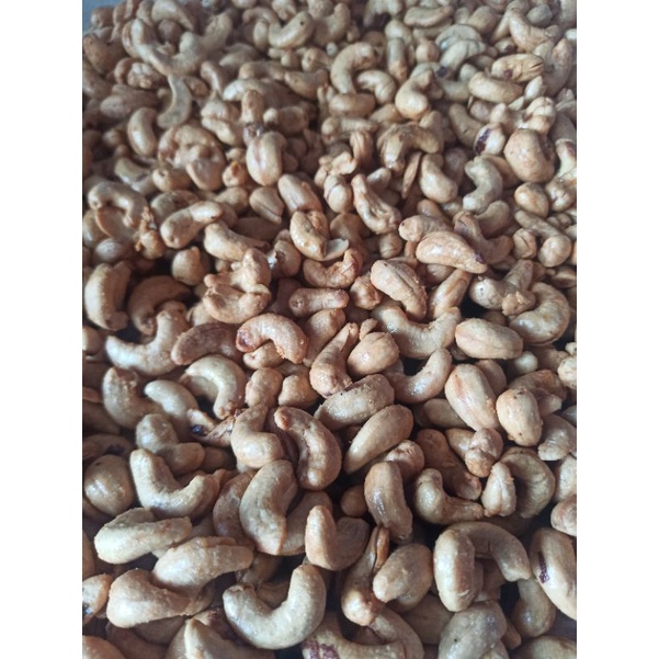 

Kacang Mete Premium UTI ANIK
