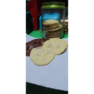

kue crispy almond renyah sehat