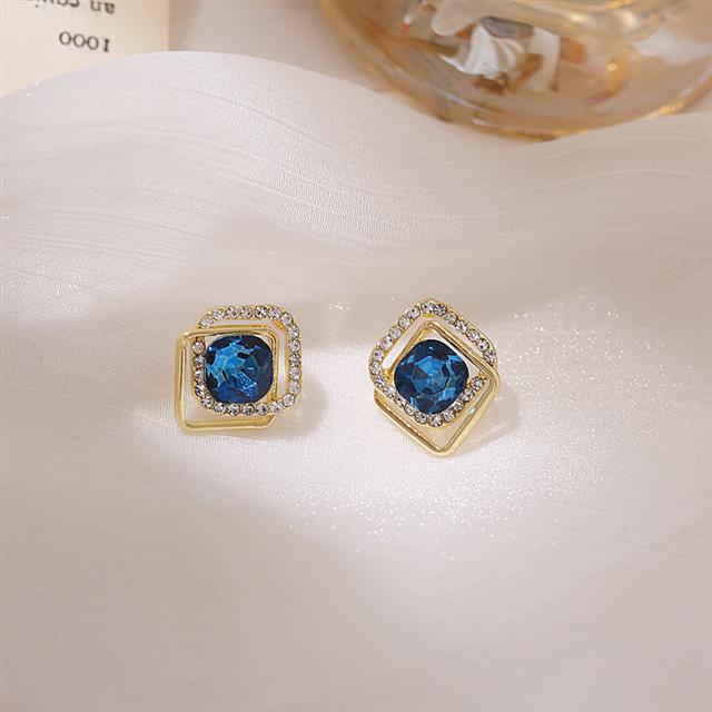 Sterling silver jarum Korea halus Zircon Blue Diamond Internet terkenal elegan anting-anting wanita