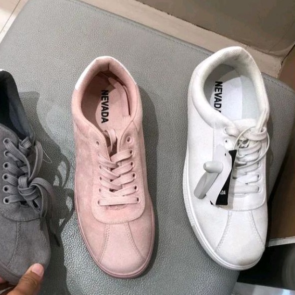 sneaker wanita/sepatu nevada ori