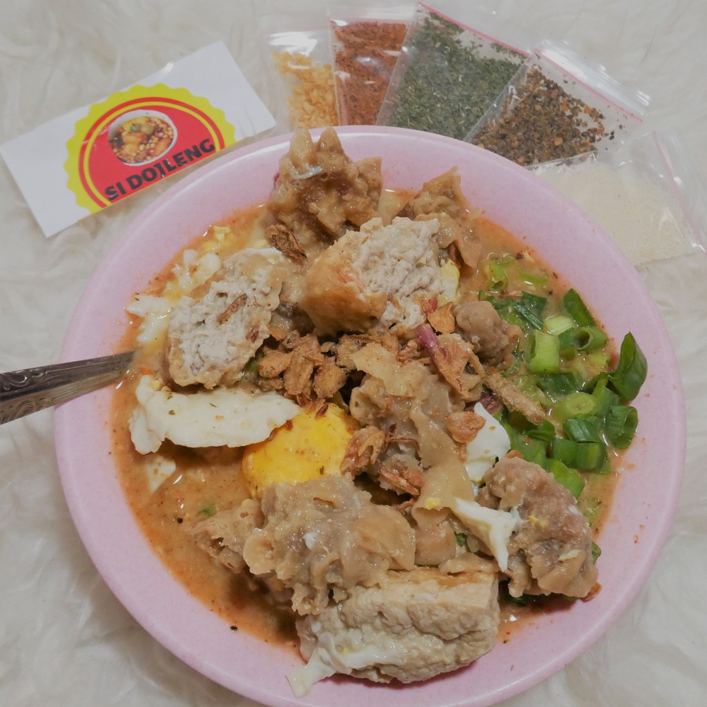 

nadiSSE CUANKI SIOMAY TAHU SI DOJLENG/ CEMILAN BASAH PENAMBAH STAMINA