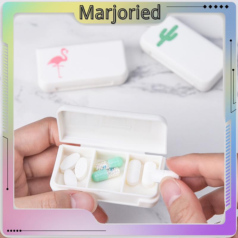 Kotak Obat 3 Sekat Harian Pill Box Mini Portable Medicine Kecil Mini MOTIF FLAMINGO , KAKTUS ,DLL-MJD