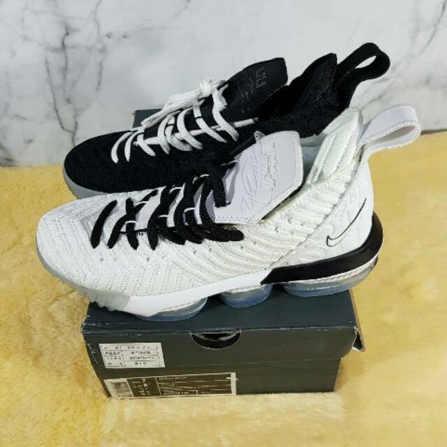 Sepatu / Sneakers Pria Nike Lebron 16 Black White Premium Original High Quality