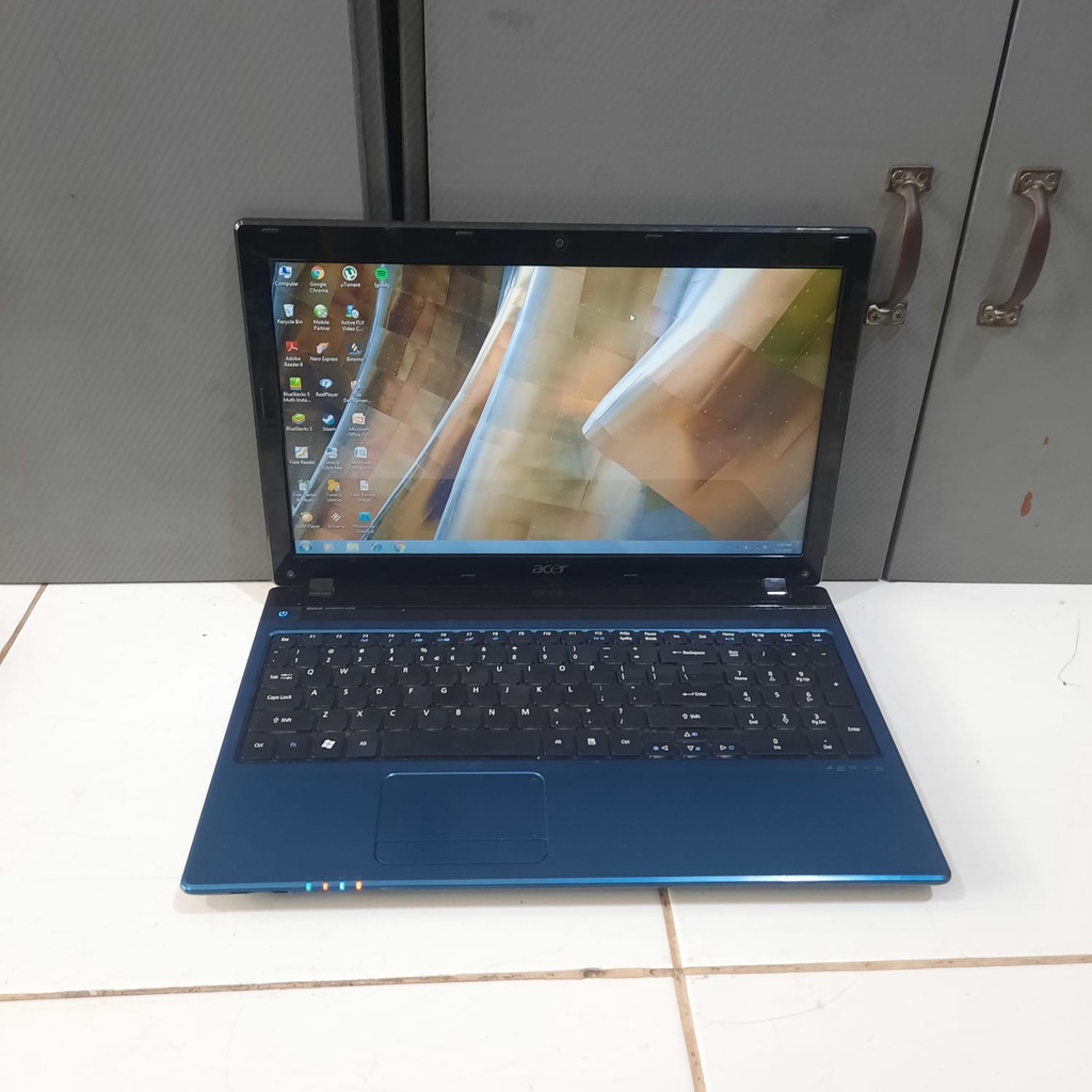 Laptop Acer 5750, Intel Celeron. RAM 2Gb, Hdd 320gb