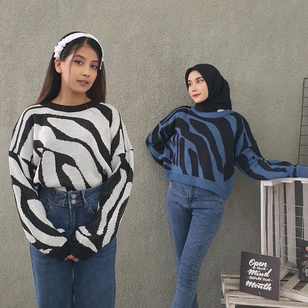 Pakaian Rajut Wanita Motif Arabelle Crop Sweater Rajut Komputer