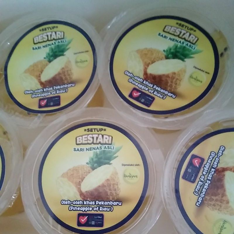

sari nenas oleholeh khas Riau