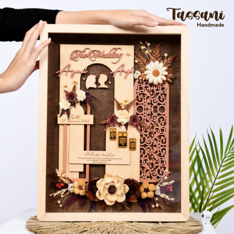 Mahar Pernikahan Rustic Akrilik LM Logam Mulia Full Hiasan Persegi Panjang Ukuran 30 x 40 cm Wedding