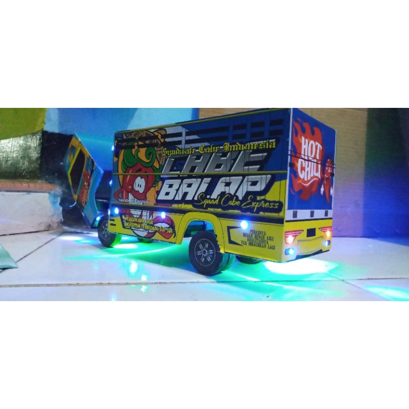 miniatur truk oleng jungkit cabe balap