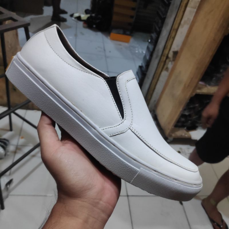 MANJI BROWN Sepatu Kulit Pria Sneakers Tanpa Tali Slip On Casual Formal Kerja Kantor Slop Selop Santai Original Leather Premium