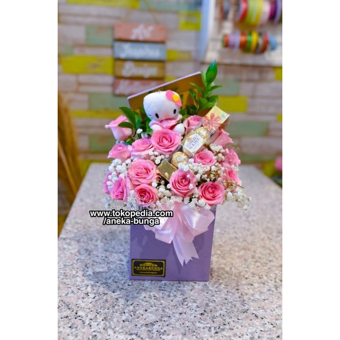 

[COD] Hello Kitty Doll Flower Box Pink Rose Flower Boneka Kotak Bunga Mawar [COD]