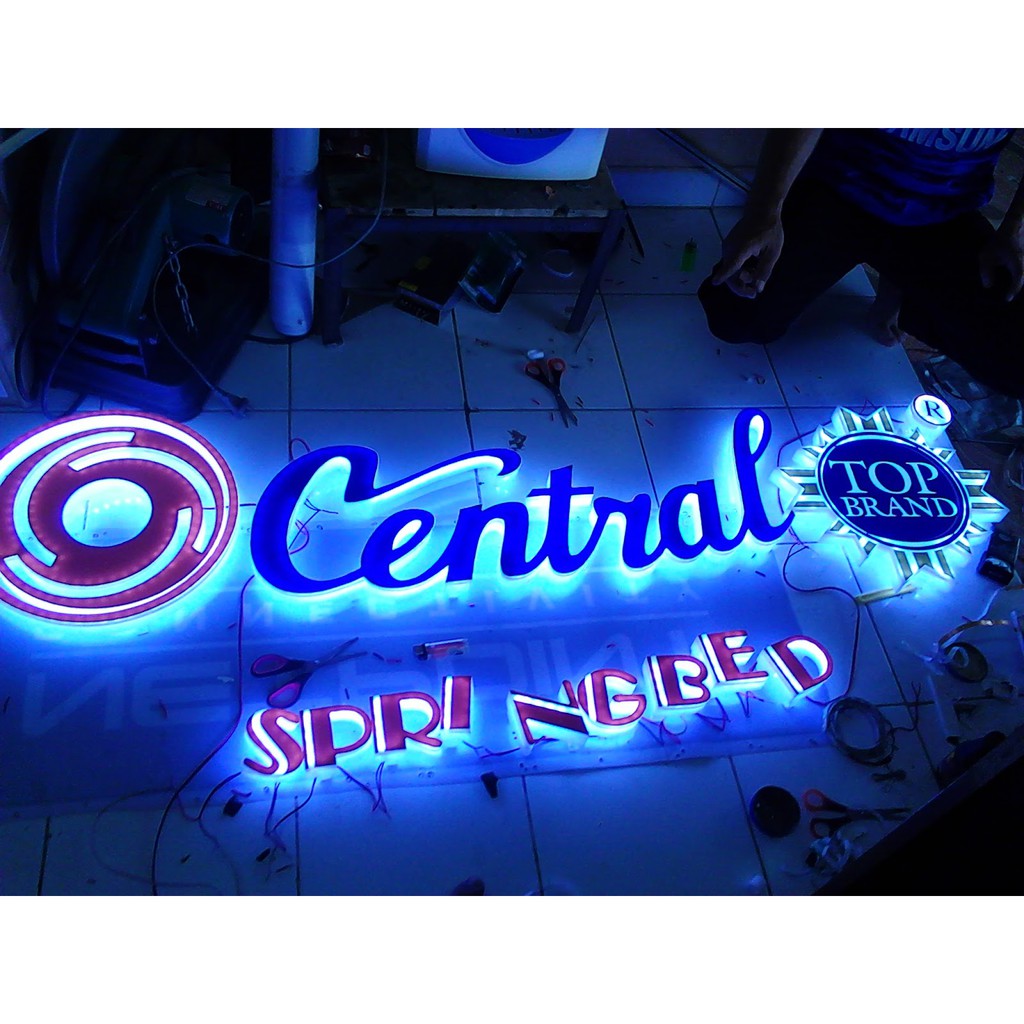 Acrylic Huruf Timbul Menyala / harga per cm