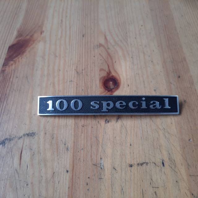 Logo Badge Emblem Vespa 100 Special Smallframe PTS 90 100 Alumunium Nos