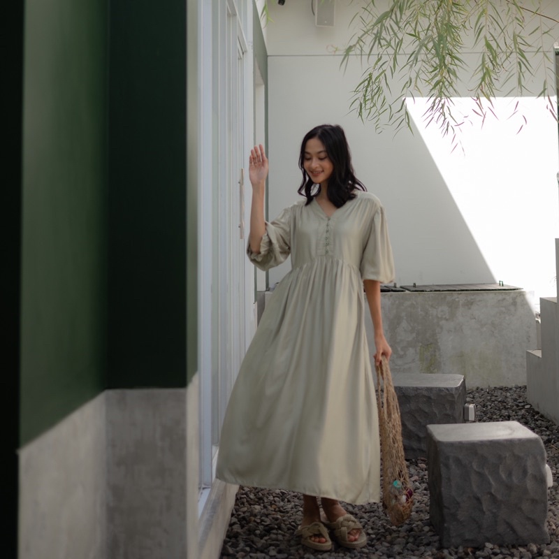 [LU.FABRIC —  J U W I T A  GREEN SAGE TENCEL LOOK LONG DRESS] long dress/ gamis wanita warna sage gr