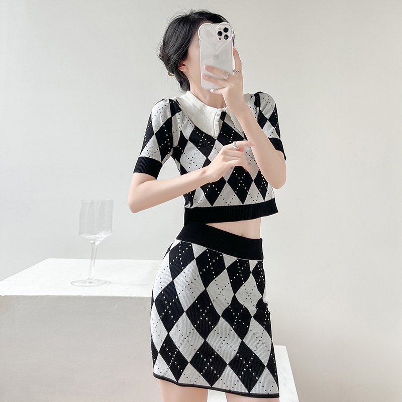 【Elegant】 Summer T-shirts Set /Crop top &amp; Skirt  Knitwear Set 7388