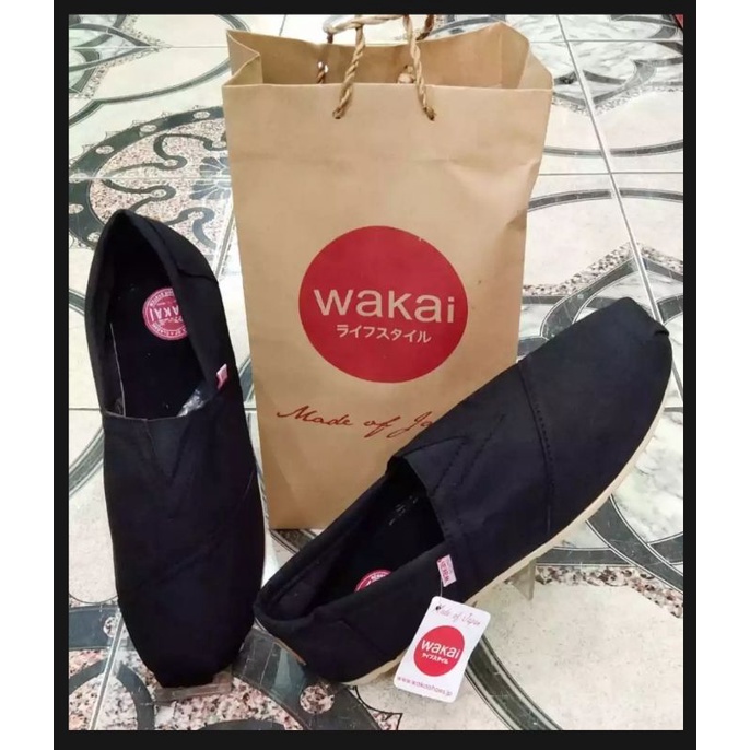 SEPATU SLIP ON ANAK PRIA WANITA WAKAI HITAM SOL CREAM TERBARU