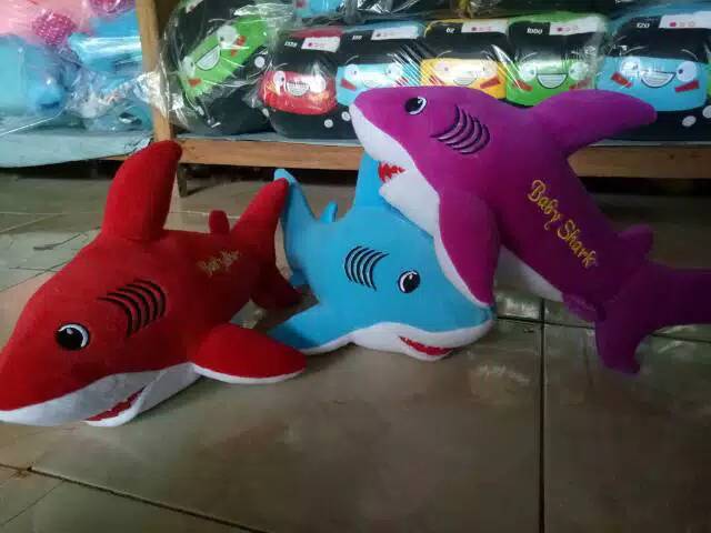 Boneka baby shark size:L