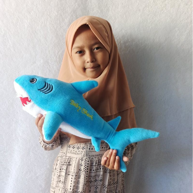 Boneka ikan hiu baby shark S murah