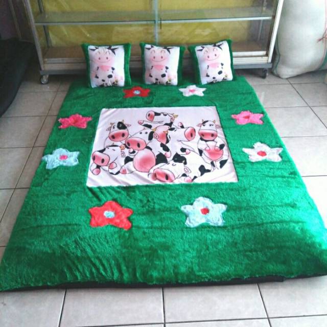 Karpet Karakter Bulu Rasfur Motif Print / Printing Sapi